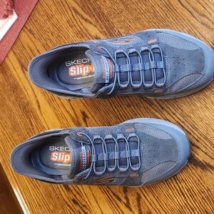 Skechers Relaxed Fit Men's Gray Sneakers with Orange Detail,